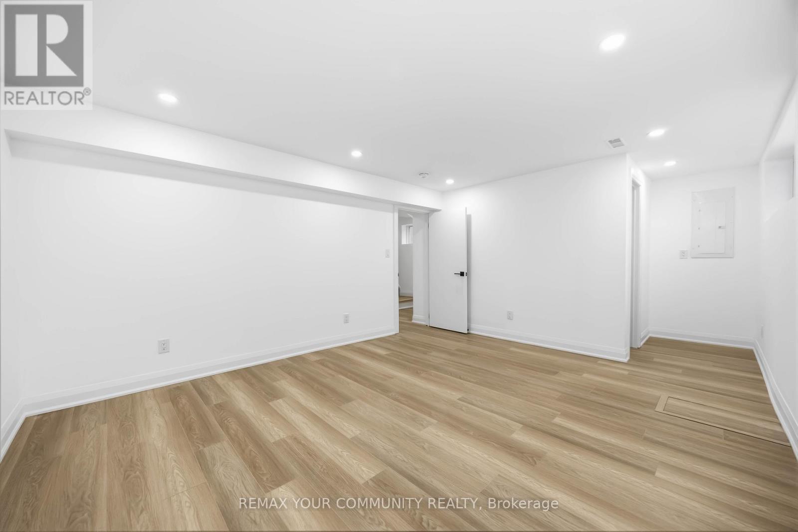 Lower - 55 Cocksfield Avenue, Toronto, Ontario  M3H 3S7 - Photo 17 - C13003362