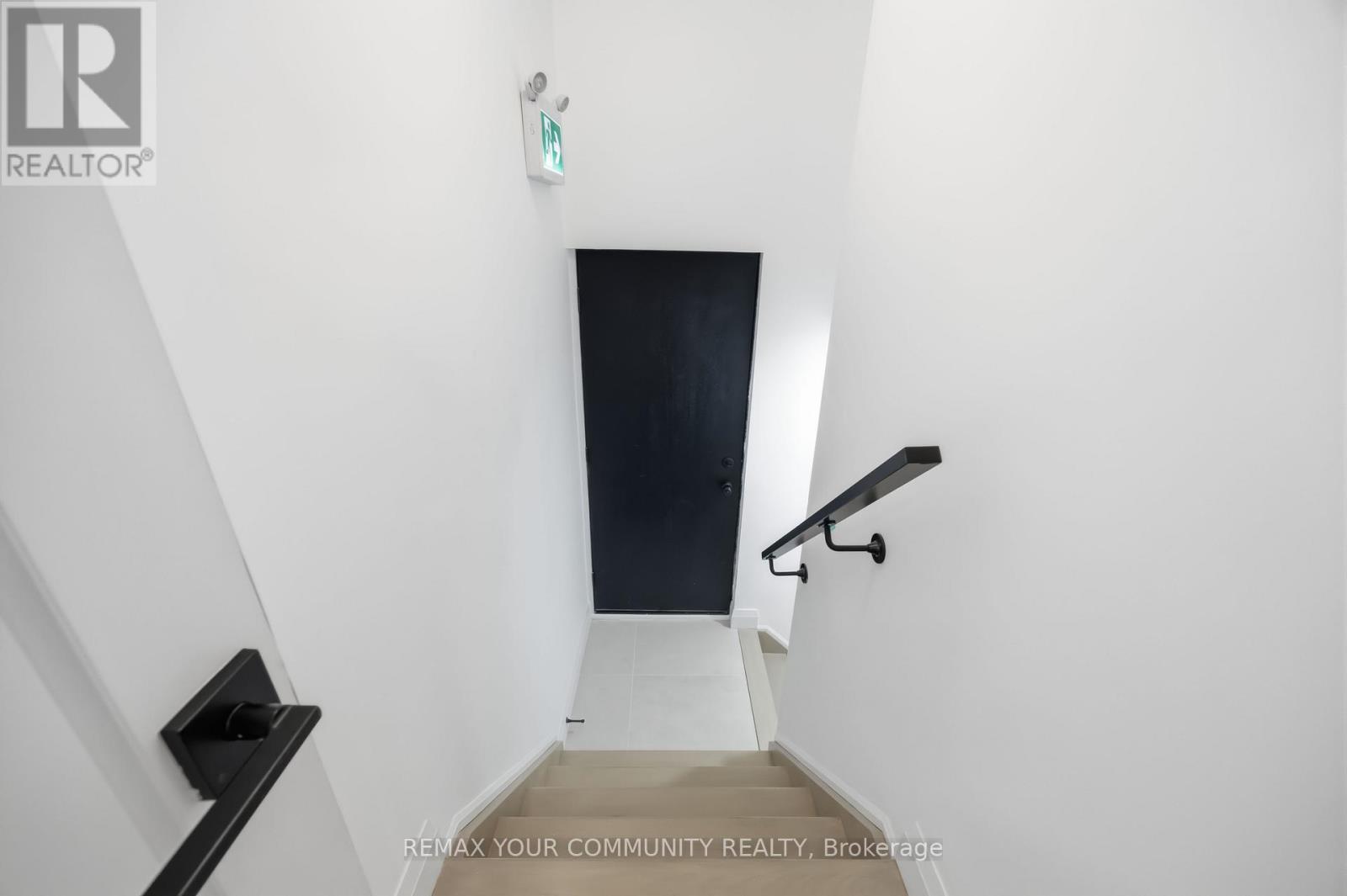 Lower - 55 Cocksfield Avenue, Toronto, Ontario  M3H 3S7 - Photo 2 - C13003362