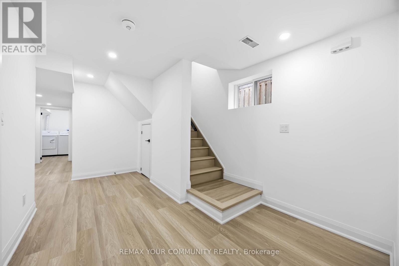 Lower - 55 Cocksfield Avenue, Toronto, Ontario  M3H 3S7 - Photo 3 - C13003362