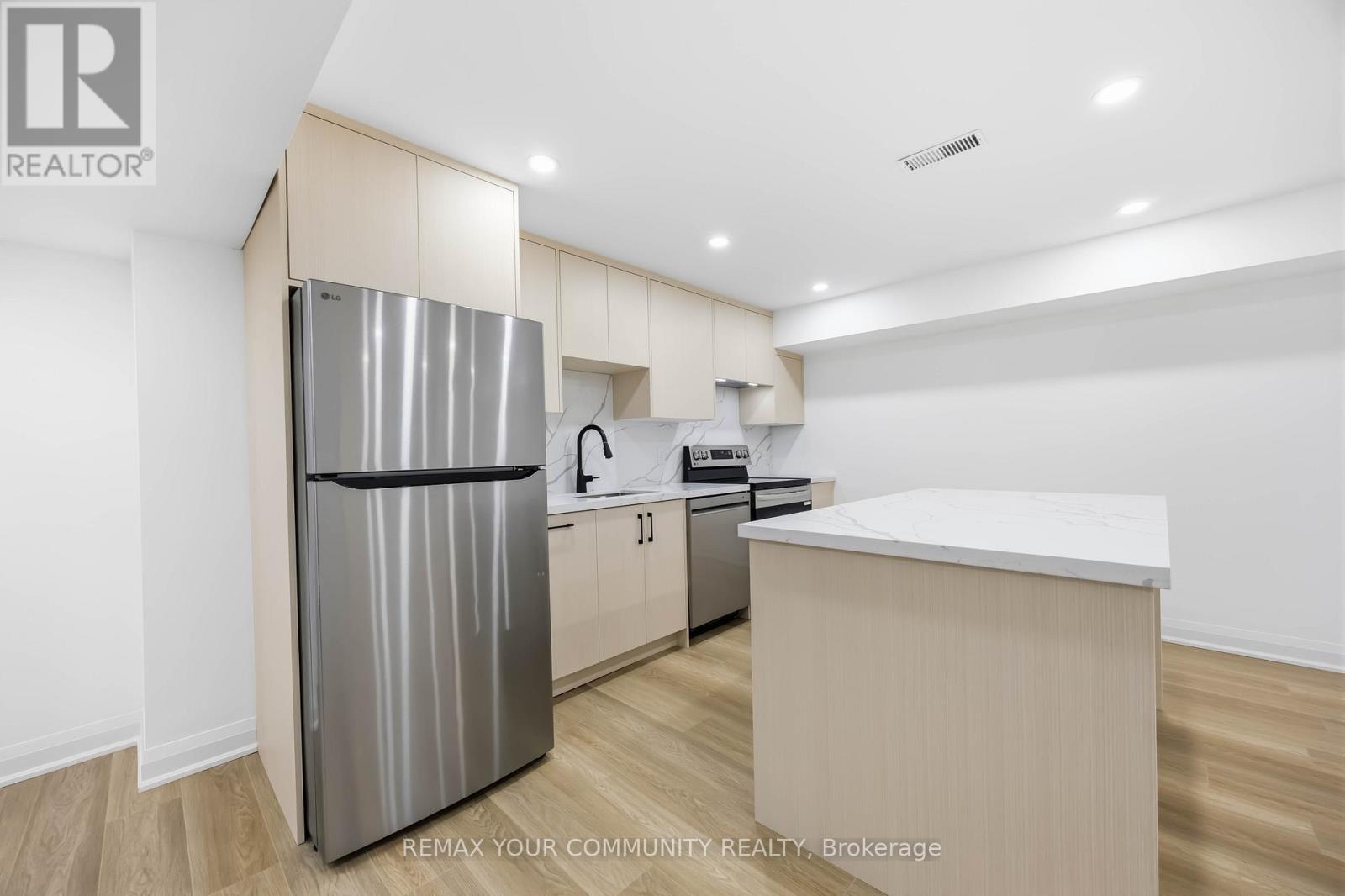 Lower - 55 Cocksfield Avenue, Toronto, Ontario  M3H 3S7 - Photo 5 - C13003362