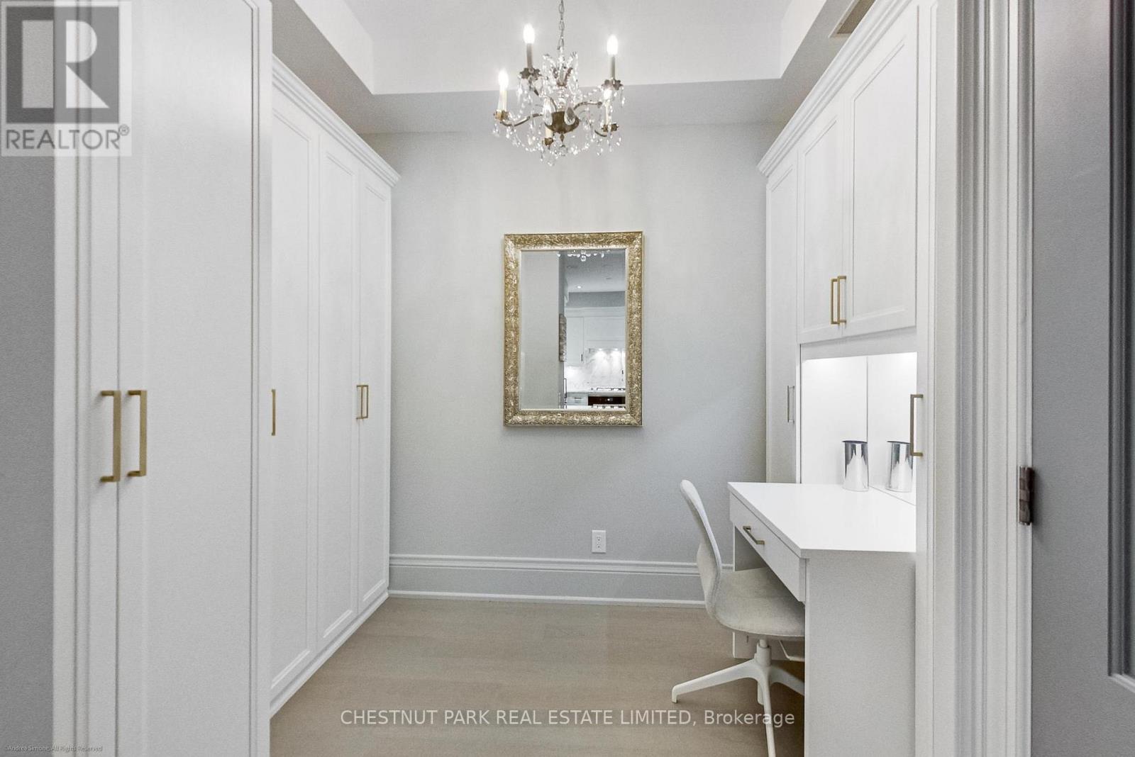 205 - 181 Davenport Road, Toronto, Ontario  M5R 1J1 - Photo 11 - C13003370