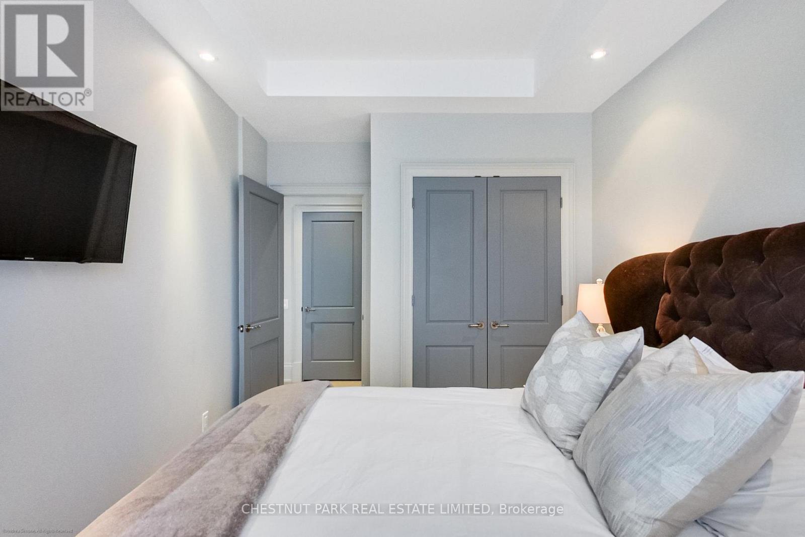 205 - 181 Davenport Road, Toronto, Ontario  M5R 1J1 - Photo 18 - C13003370