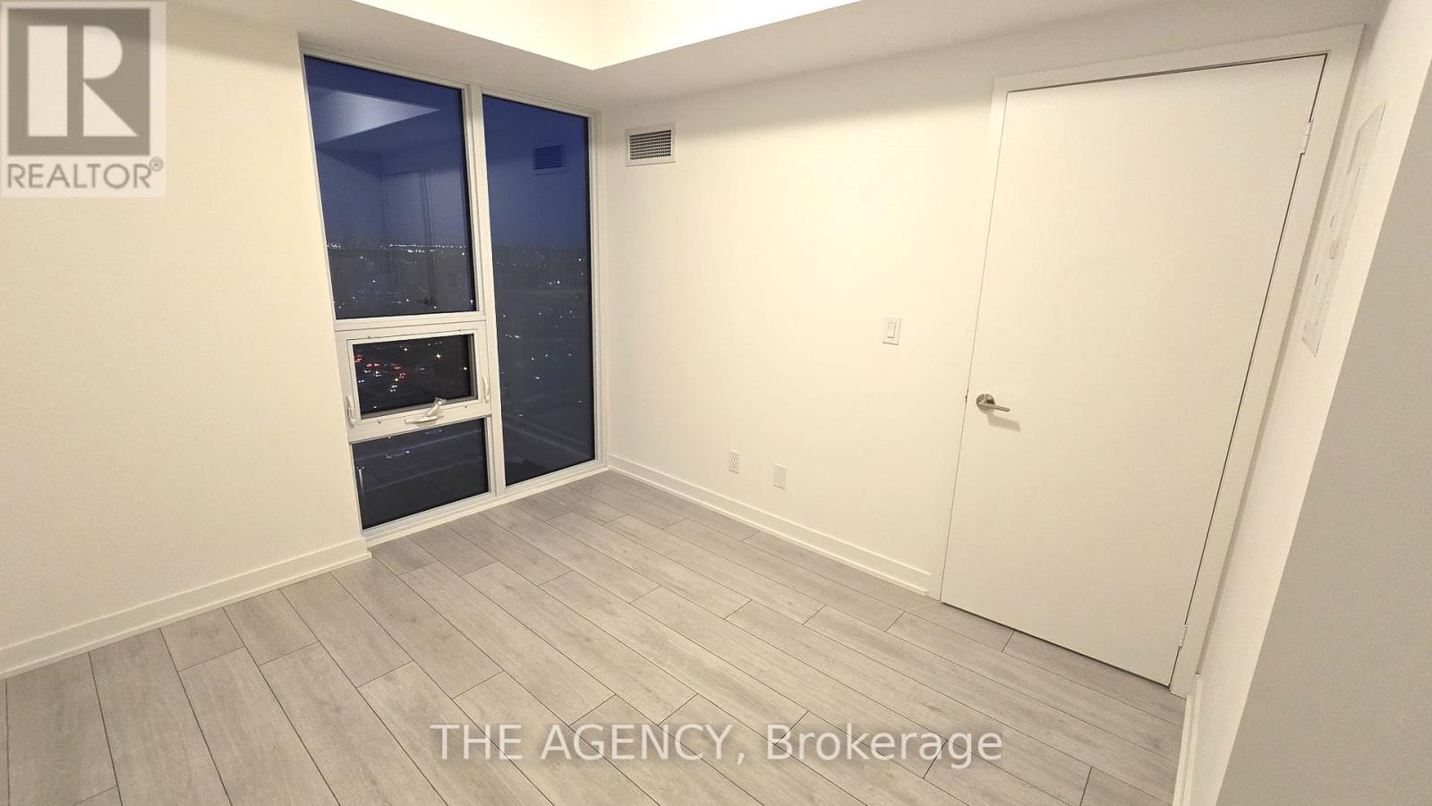 2033 Kennedy Road, Toronto, Ontario  M1T 0B9 - Photo 13 - E13003288