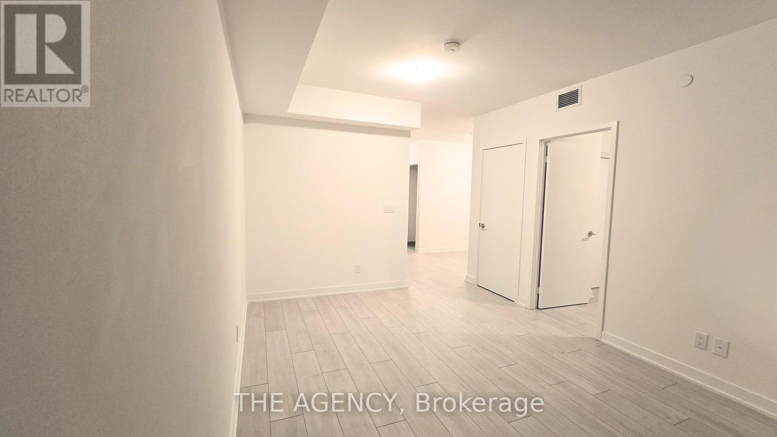 2033 Kennedy Road, Toronto, Ontario  M1T 0B9 - Photo 15 - E13003288