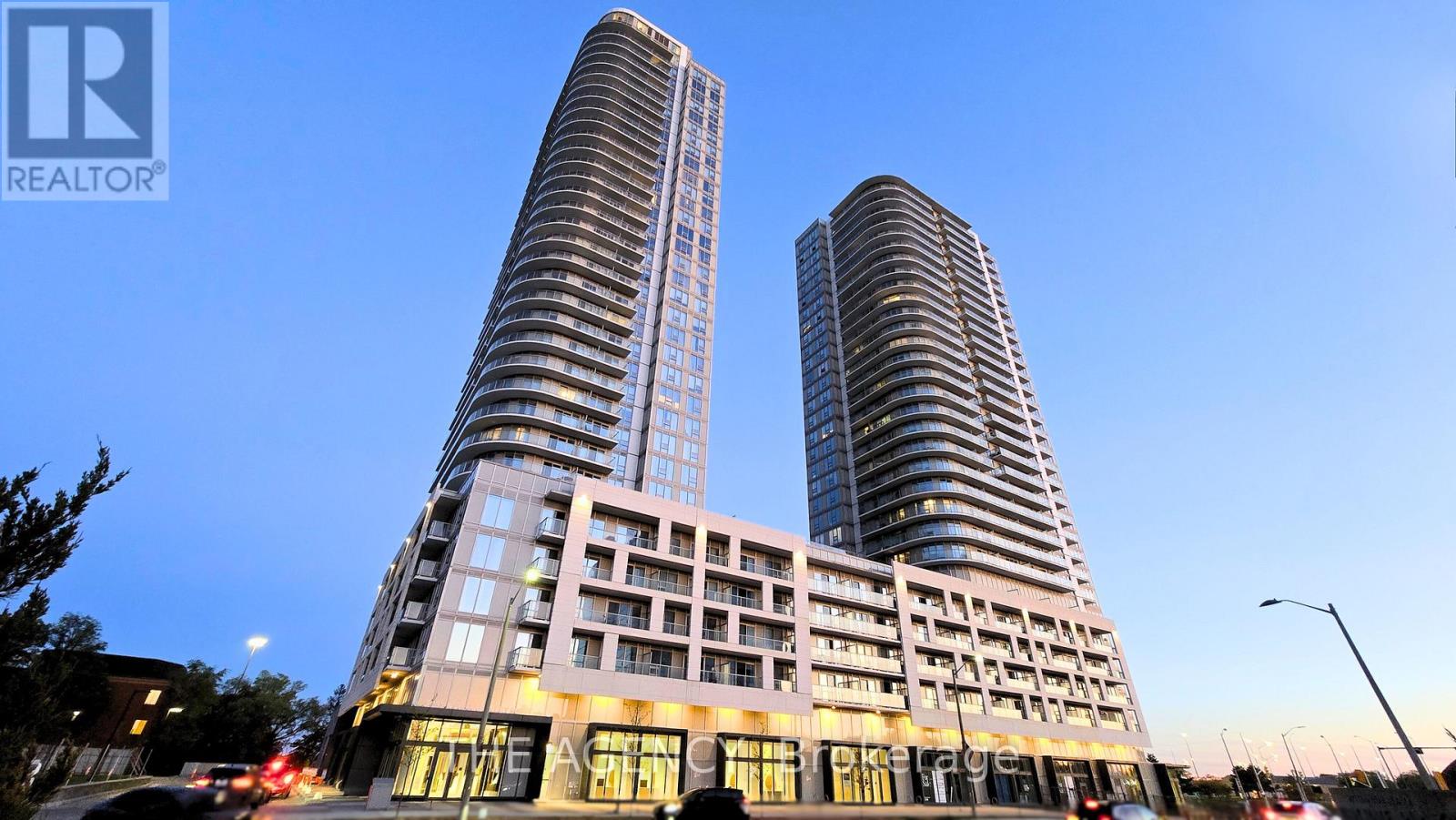 2033 Kennedy Road, Toronto, Ontario  M1T 0B9 - Photo 3 - E13003288