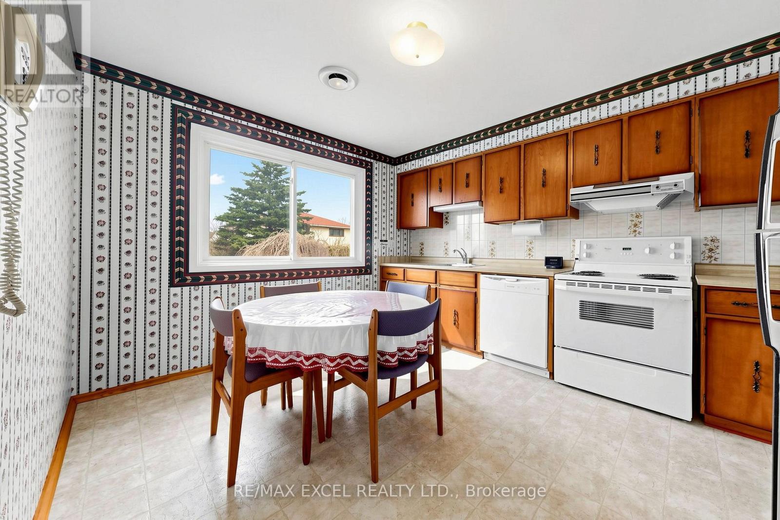 30 Wakefield Crescent, Toronto, Ontario  M1W 2C2 - Photo 18 - E13003334