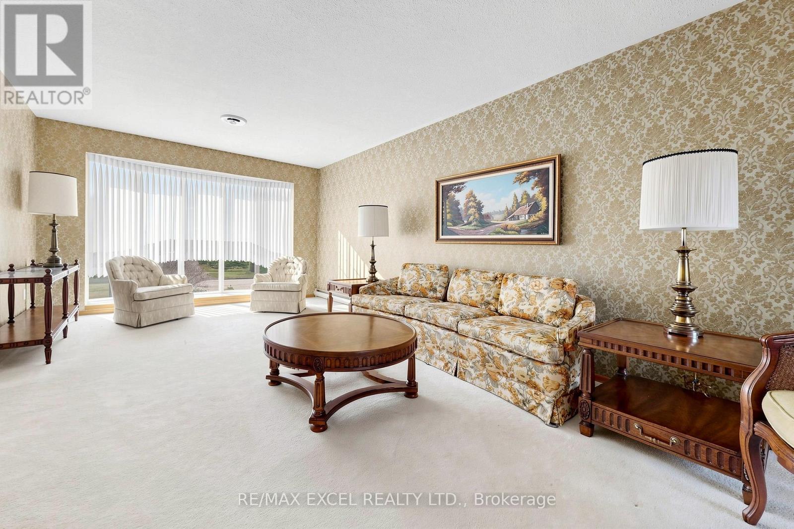 30 Wakefield Crescent, Toronto, Ontario  M1W 2C2 - Photo 3 - E13003334