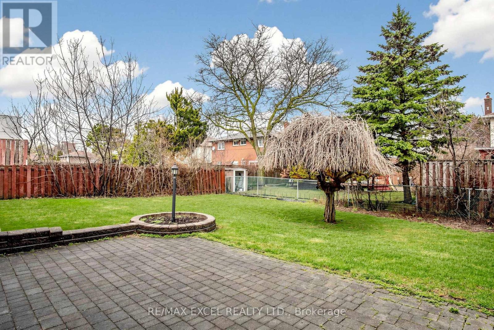 30 Wakefield Crescent, Toronto, Ontario  M1W 2C2 - Photo 47 - E13003334