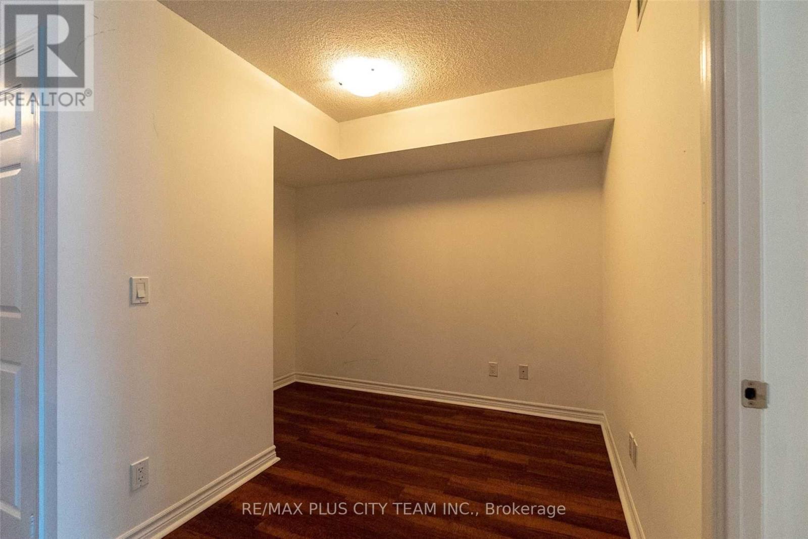 1008 - 19 Grand Trunk Crescent, Toronto, Ontario  M5J 3A3 - Photo 11 - C13003270