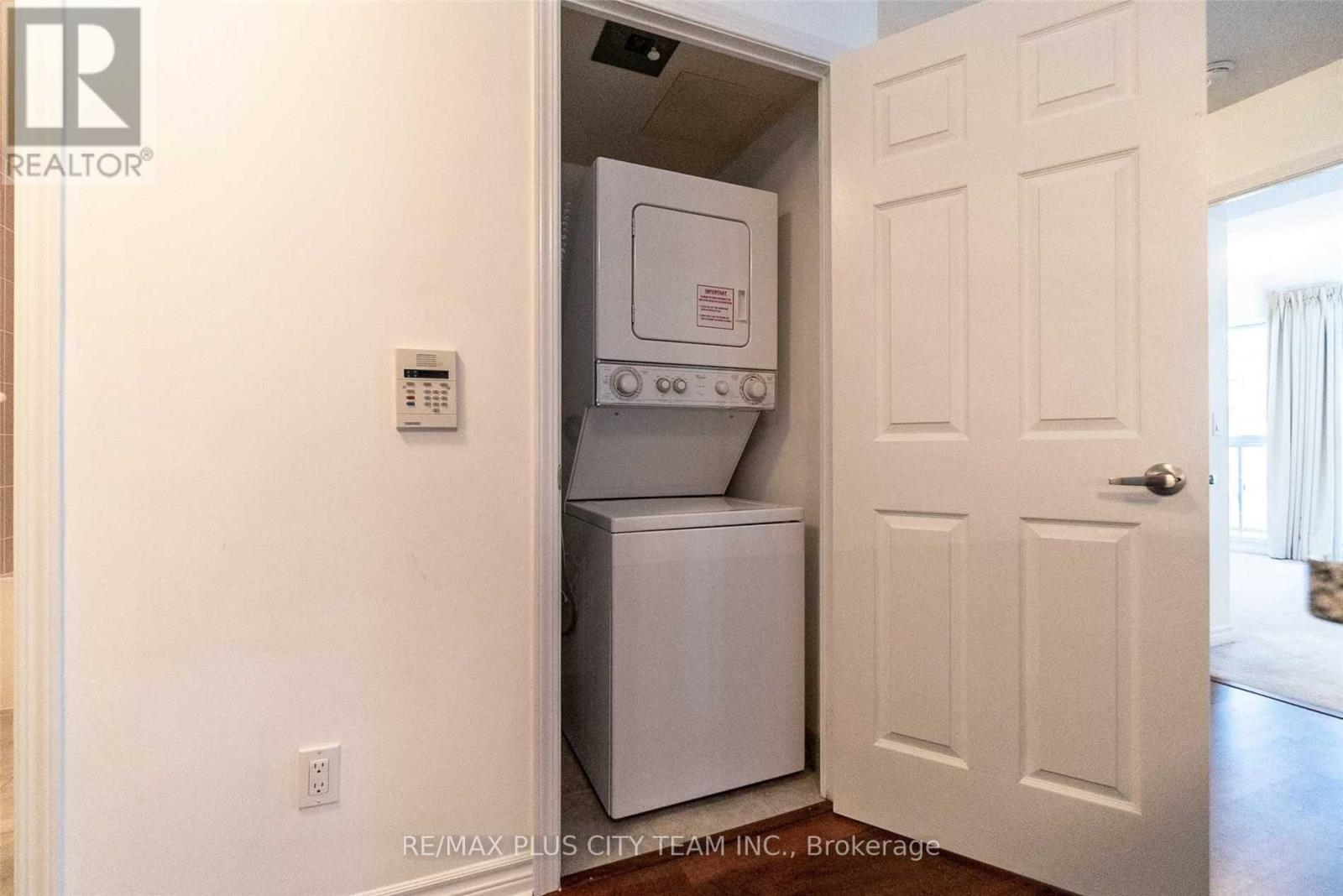 1008 - 19 Grand Trunk Crescent, Toronto, Ontario  M5J 3A3 - Photo 17 - C13003270