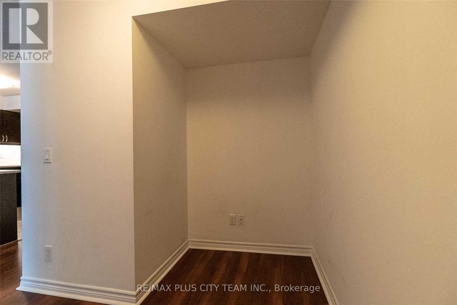 1008 - 19 Grand Trunk Crescent, Toronto, Ontario  M5J 3A3 - Photo 10 - C13003270