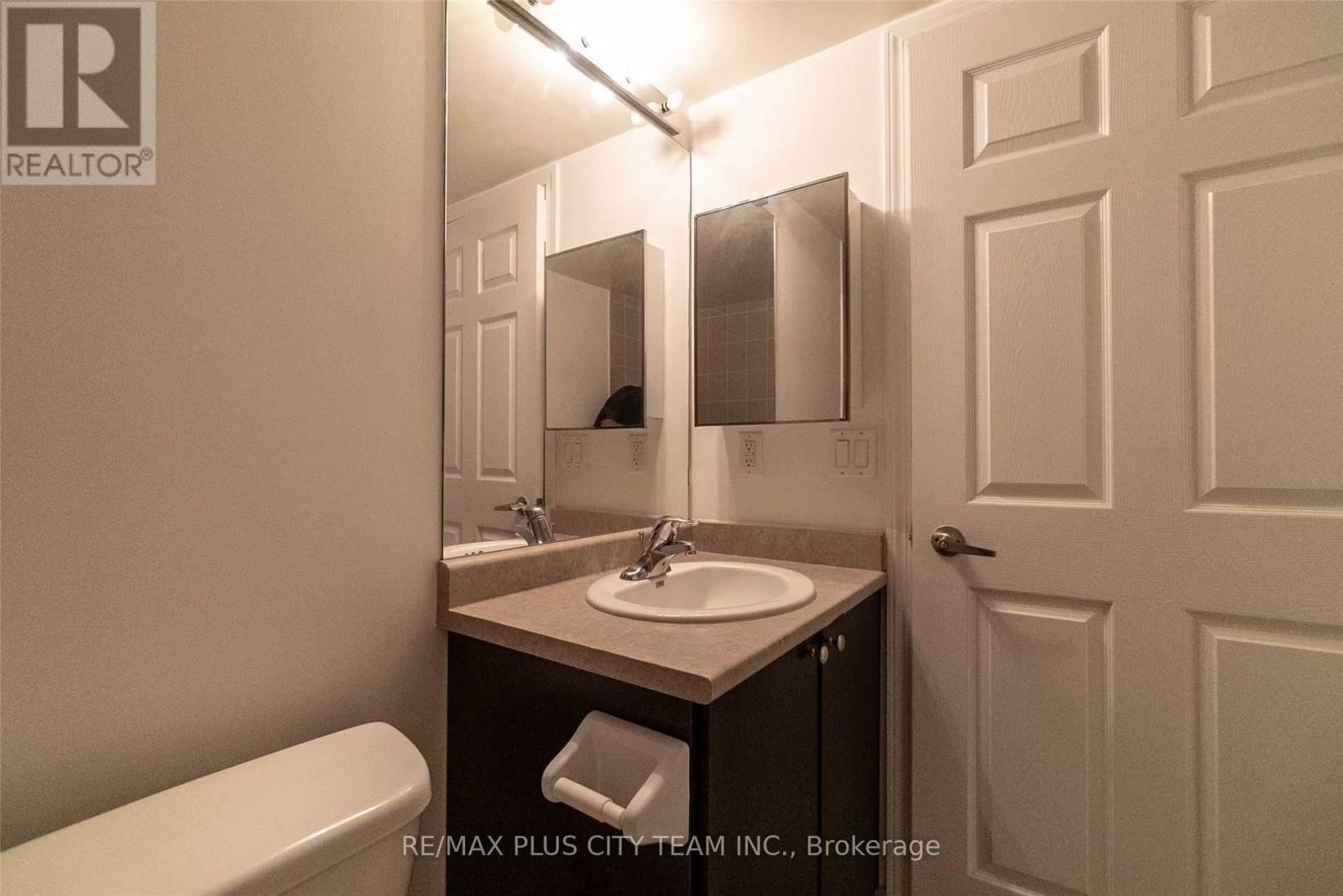 1008 - 19 Grand Trunk Crescent, Toronto, Ontario  M5J 3A3 - Photo 16 - C13003270