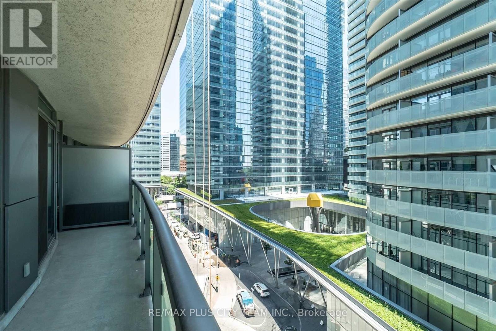 1008 - 19 Grand Trunk Crescent, Toronto, Ontario  M5J 3A3 - Photo 19 - C13003270