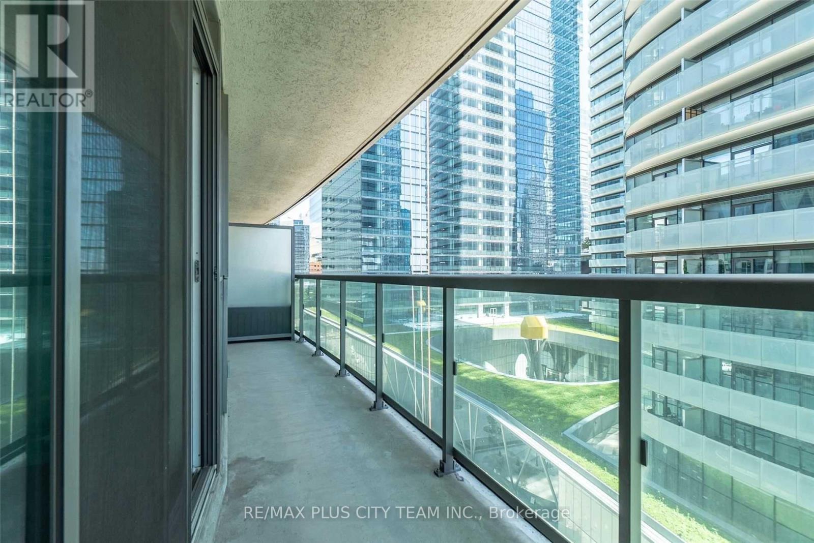 1008 - 19 Grand Trunk Crescent, Toronto, Ontario  M5J 3A3 - Photo 18 - C13003270