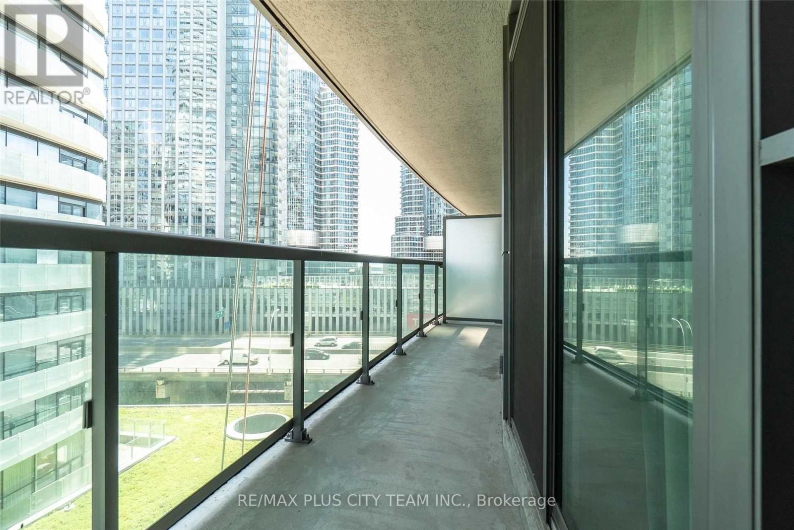 1008 - 19 Grand Trunk Crescent, Toronto, Ontario  M5J 3A3 - Photo 21 - C13003270