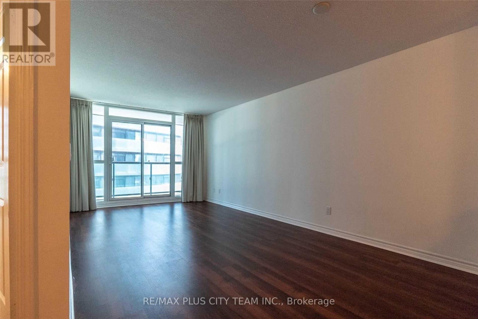 1008 - 19 Grand Trunk Crescent, Toronto, Ontario  M5J 3A3 - Photo 5 - C13003270