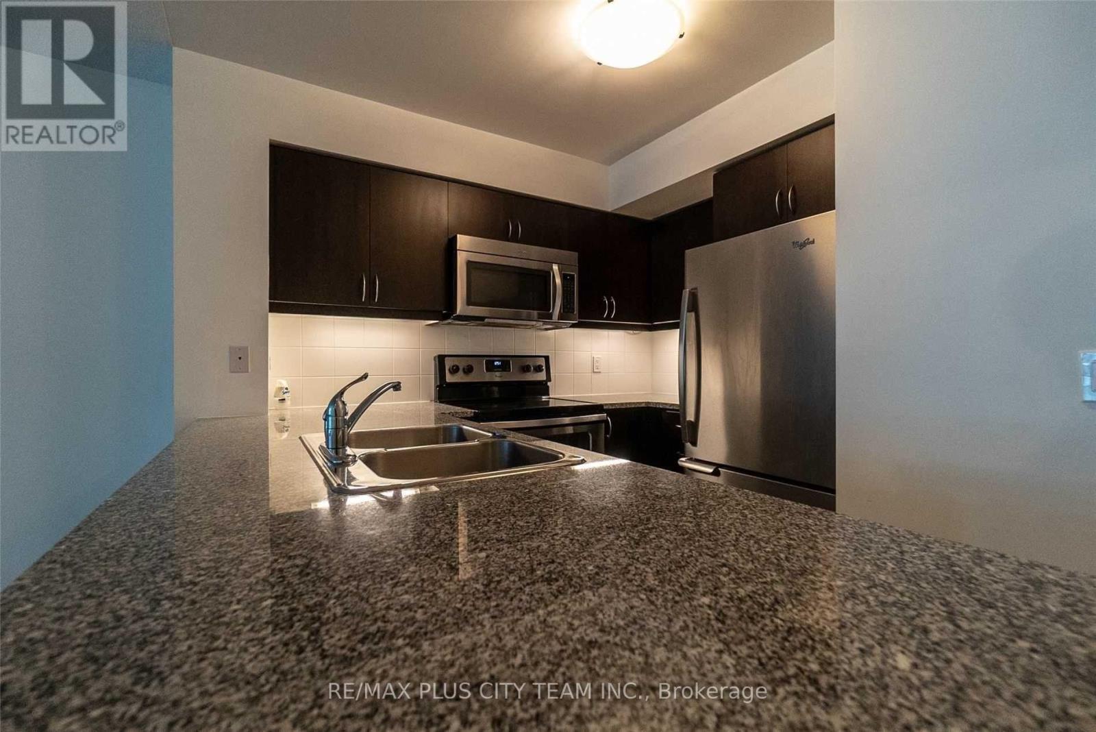 1008 - 19 Grand Trunk Crescent, Toronto, Ontario  M5J 3A3 - Photo 8 - C13003270