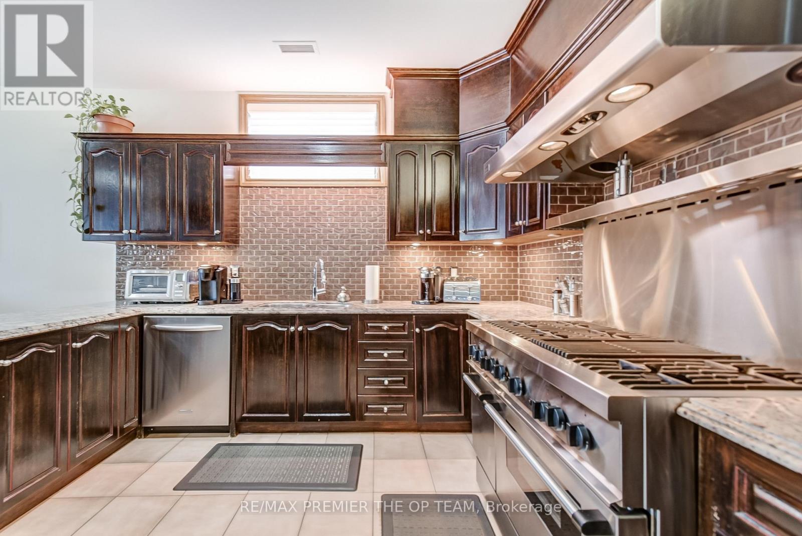 118 Cowan Drive, Vaughan, Ontario  L4L 3E9 - Photo 34 - N12990568