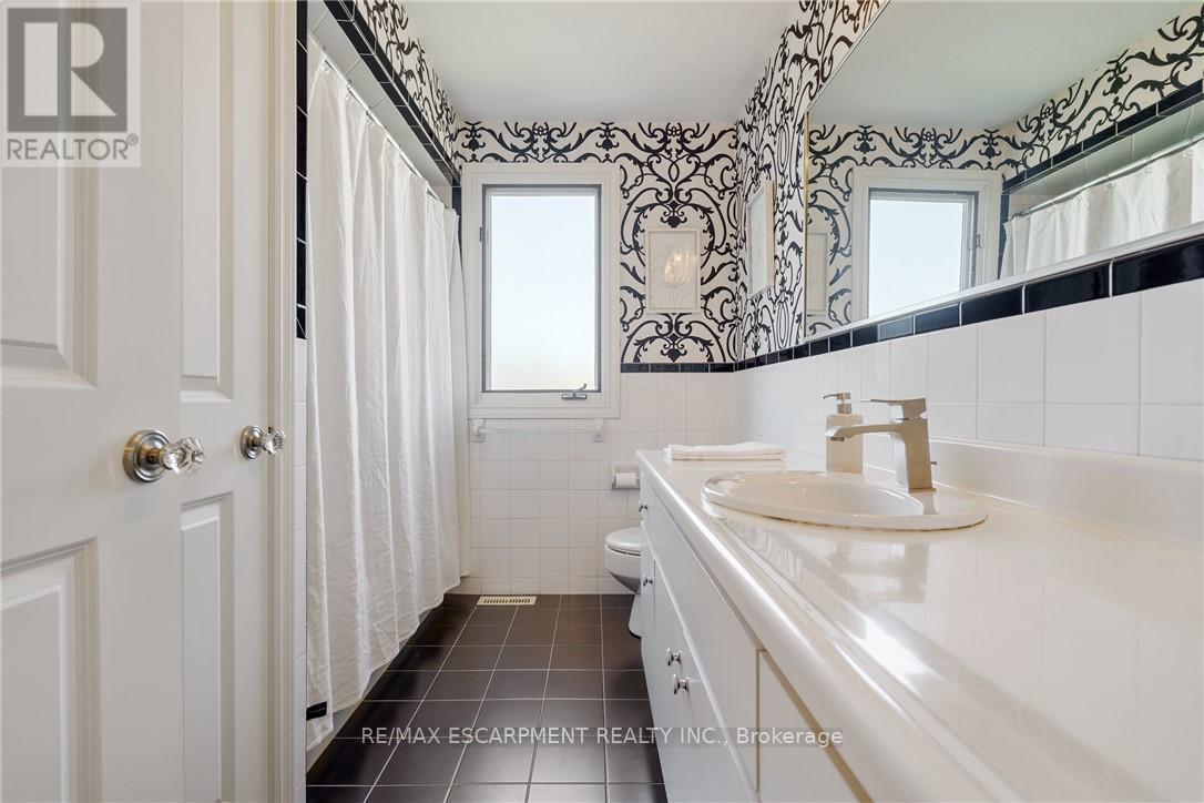 43 Glenayr Street, Hamilton, Ontario  L9C 7J2 - Photo 39 - X12811936