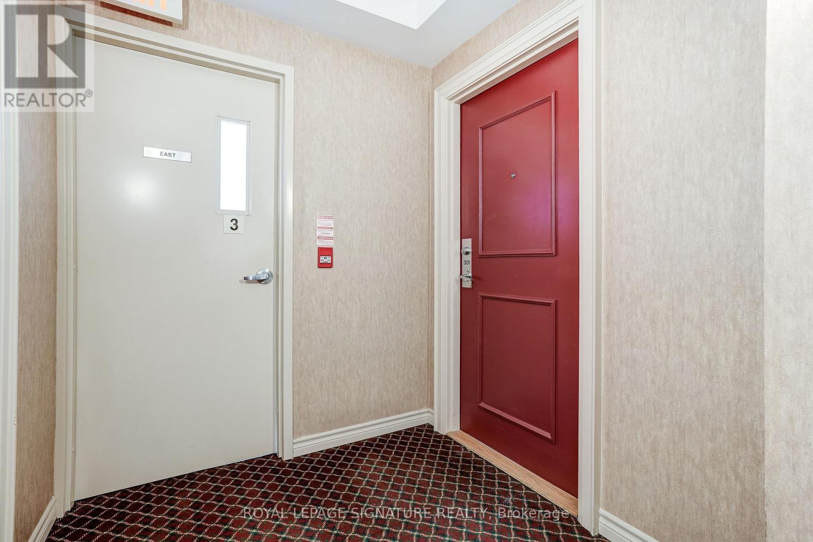 301 - 483 Faith Drive, Mississauga, Ontario  L5R 0A1 - Photo 9 - W12940290