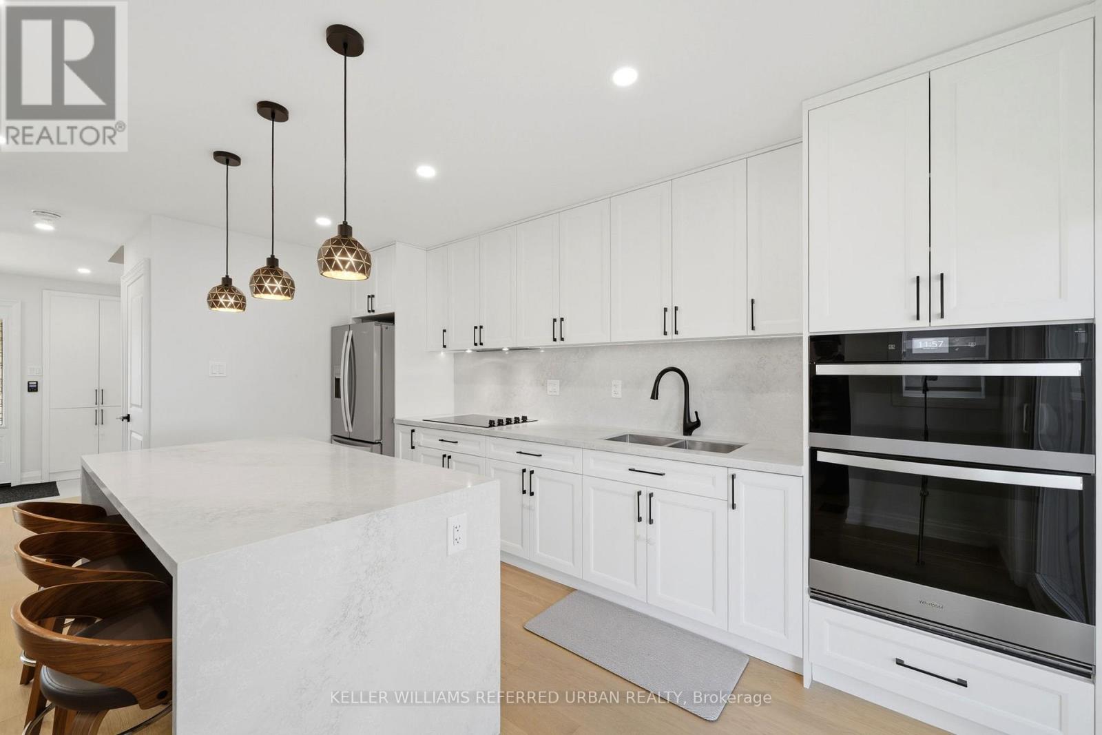 1124 Corrie Street, Innisfil, Ontario  L9S 1W9 - Photo 10 - N13003320