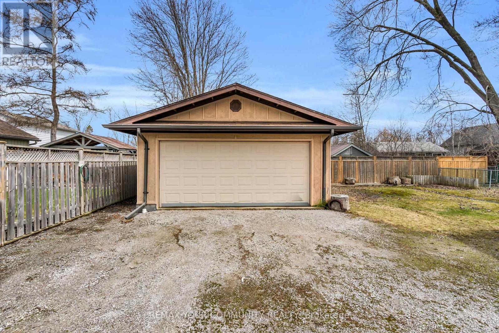 765 Churchill Lane, Georgina, Ontario  L0E 1S0 - Photo 4 - N13003340