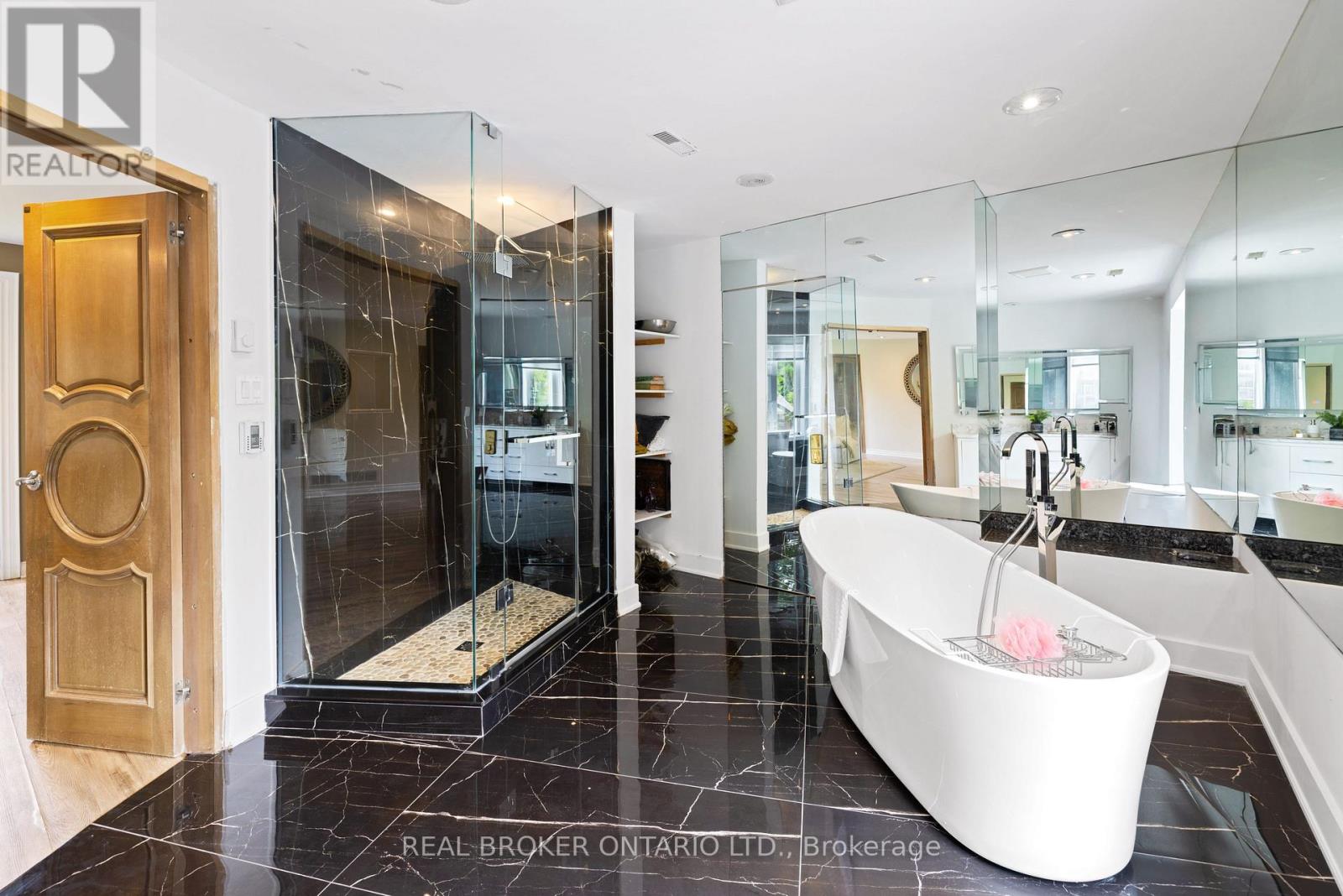 106 Teefy Avenue, Richmond Hill (South Richvale), Ontario  L4C 8C6 - Photo 36 - N13003356