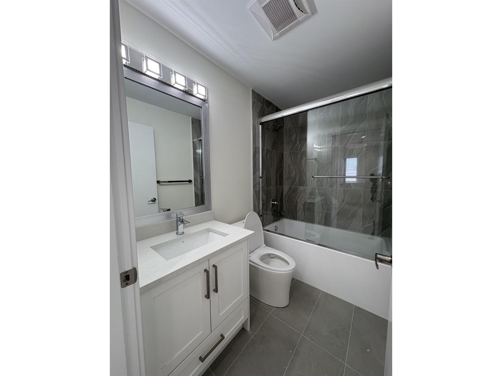 7 8181 135a Street, Surrey, British Columbia  V3W 3N8 - Photo 11 - R3110520