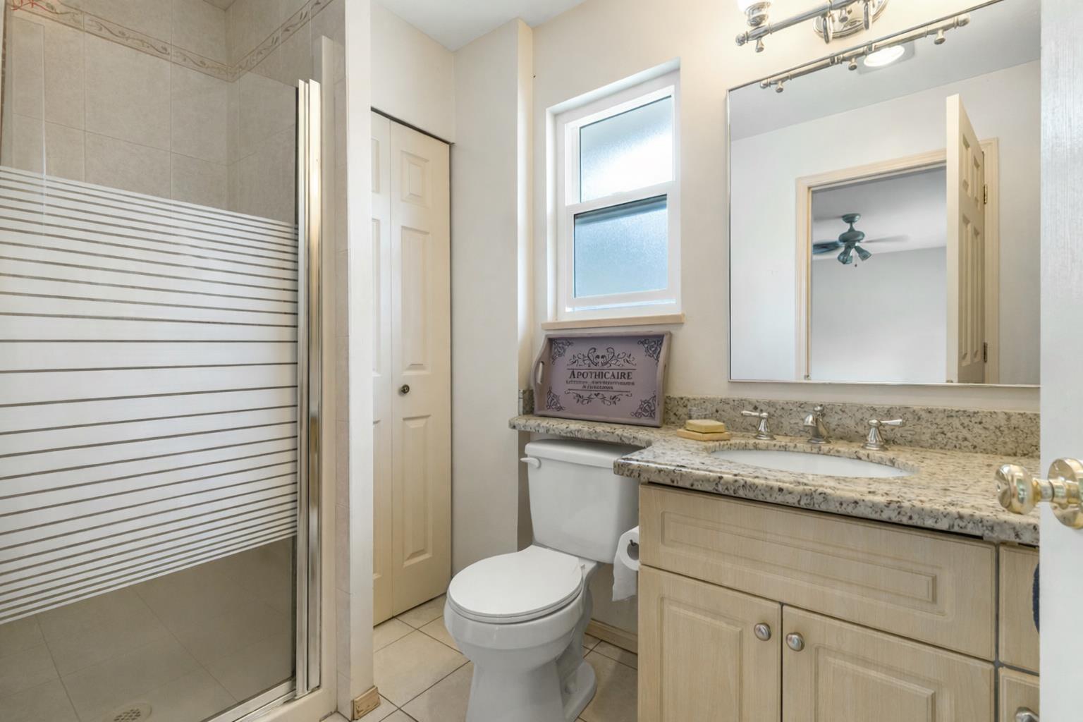 15488 27a Avenue, Surrey, British Columbia  V4P 1E9 - Photo 11 - R3111886