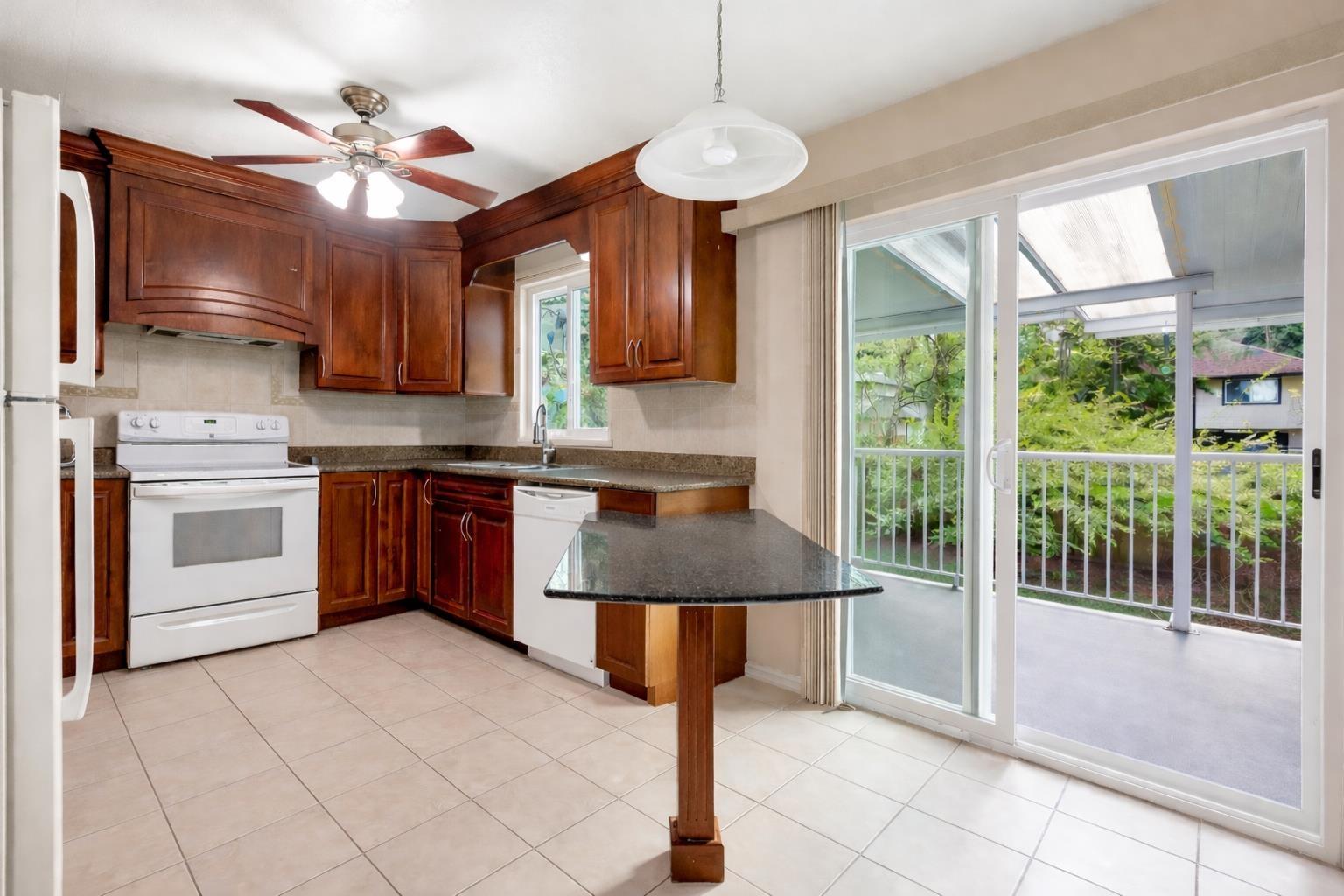 15488 27a Avenue, Surrey, British Columbia  V4P 1E9 - Photo 13 - R3111886