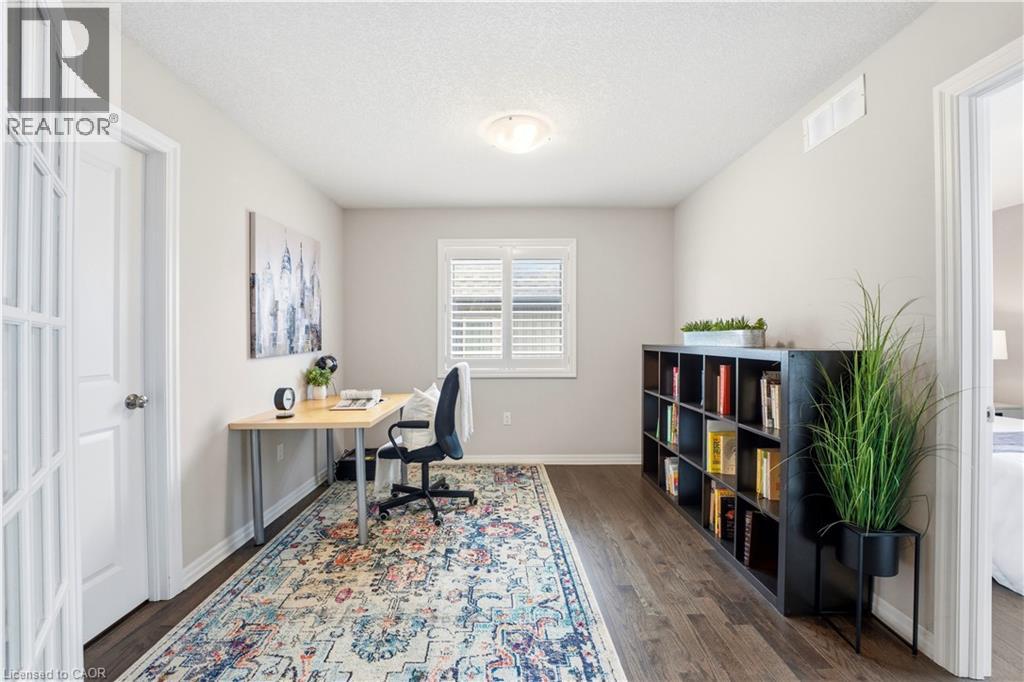 483 St Moritz Avenue, Waterloo, Ontario  N2T 0B3 - Photo 23 - 40820372