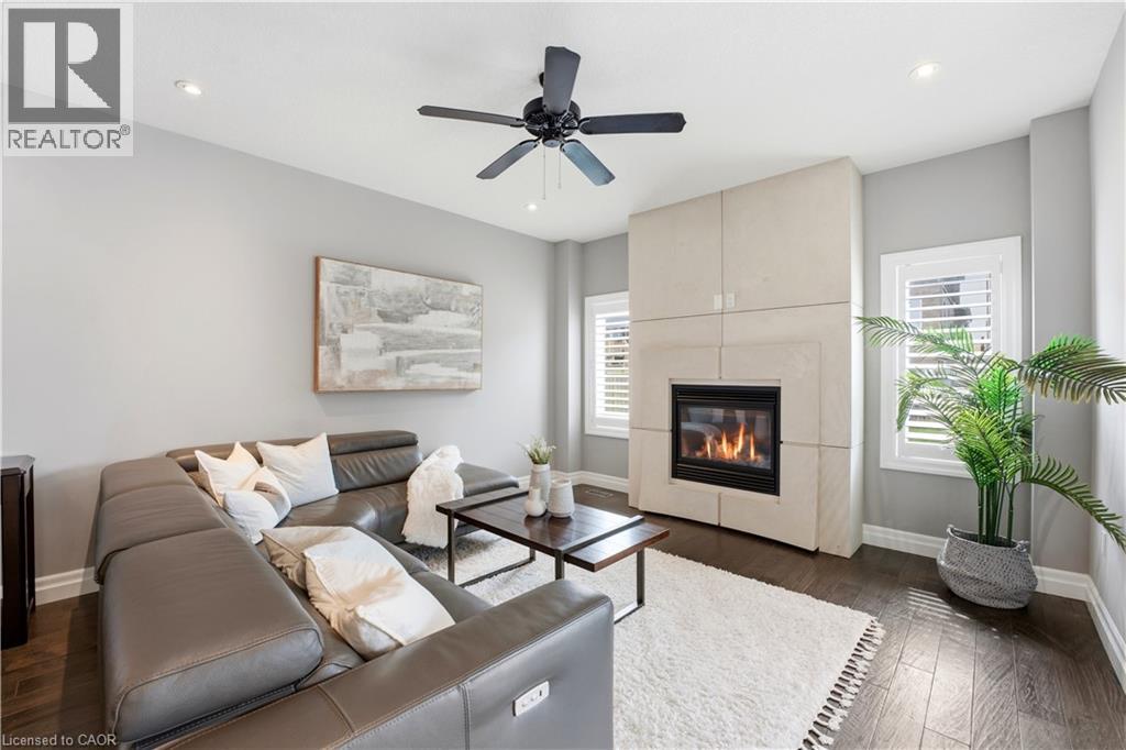 483 St Moritz Avenue, Waterloo, Ontario  N2T 0B3 - Photo 4 - 40820372