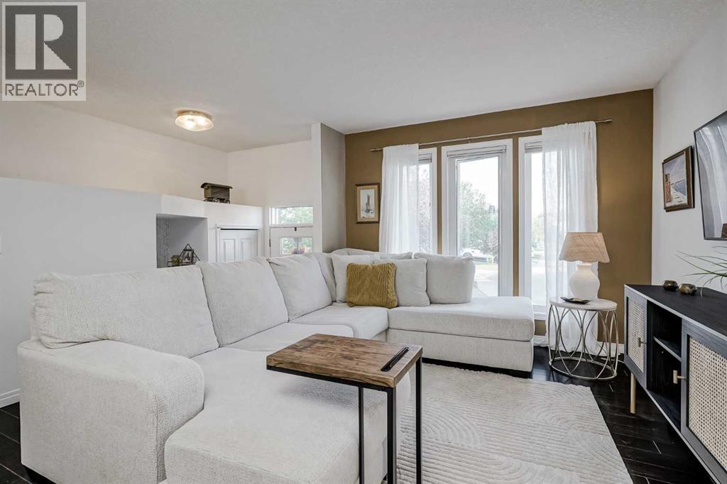 56 Auburn Bay Close SE, Calgary, Alberta  T3M 0Y5 - Photo 7 - A2299859