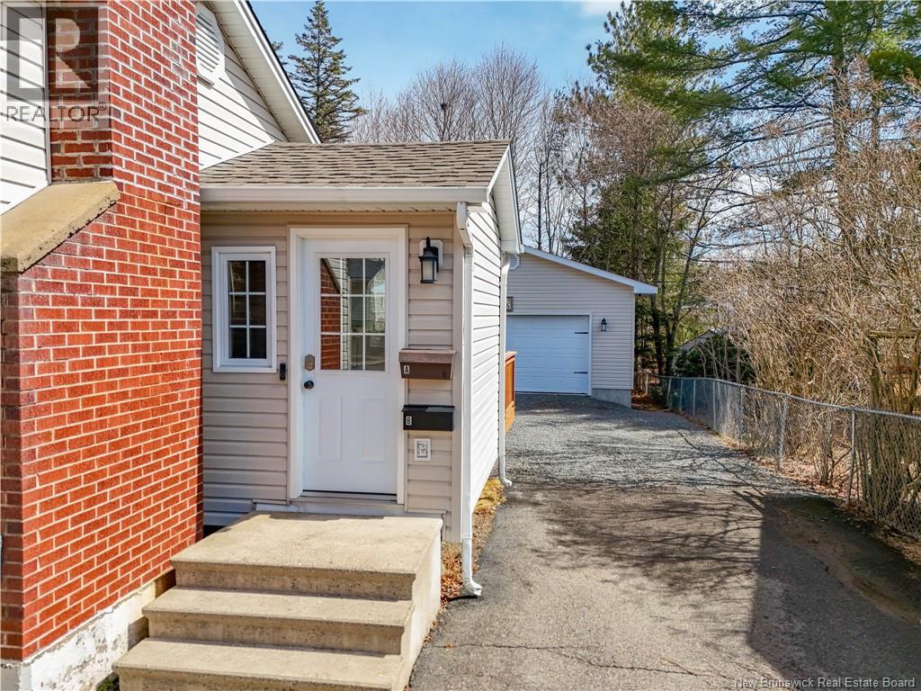 63 Topcliffe Crescent, Fredericton, New Brunswick  E3B 4P8 - Photo 2 - NB136025