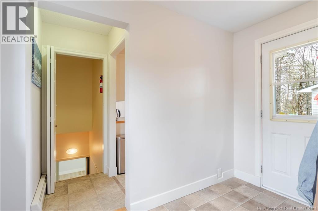 63 Topcliffe Crescent, Fredericton, New Brunswick  E3B 4P8 - Photo 4 - NB136025