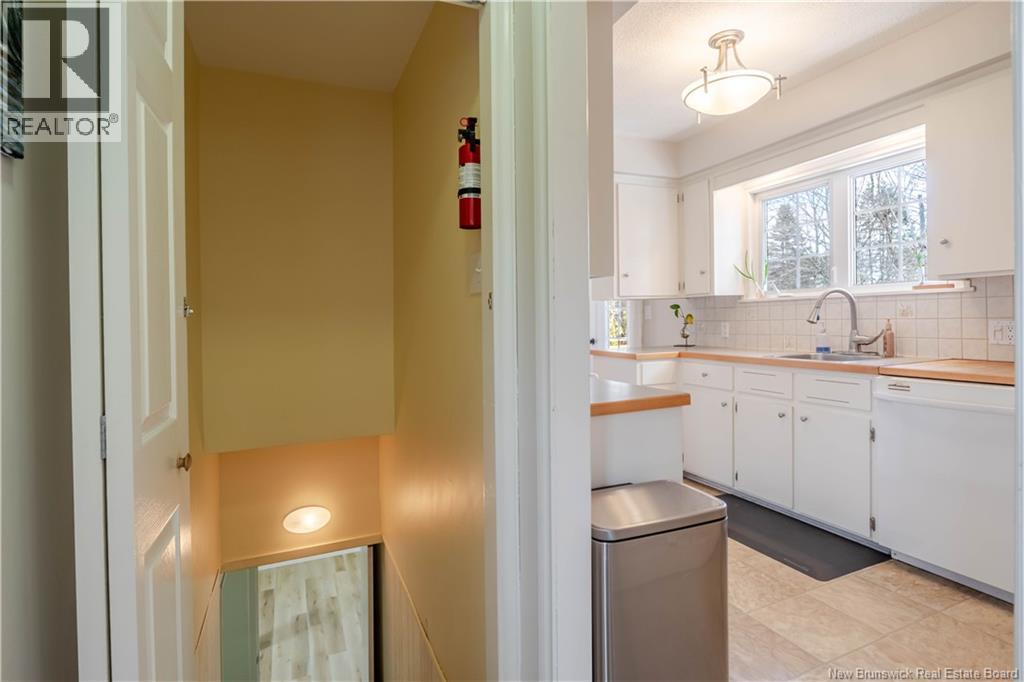 63 Topcliffe Crescent, Fredericton, New Brunswick  E3B 4P8 - Photo 5 - NB136025