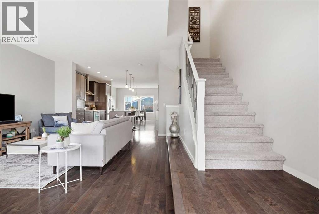 106 Nolan Hill Drive NW, Calgary, Alberta  T3R 0M9 - Photo 4 - A2300932