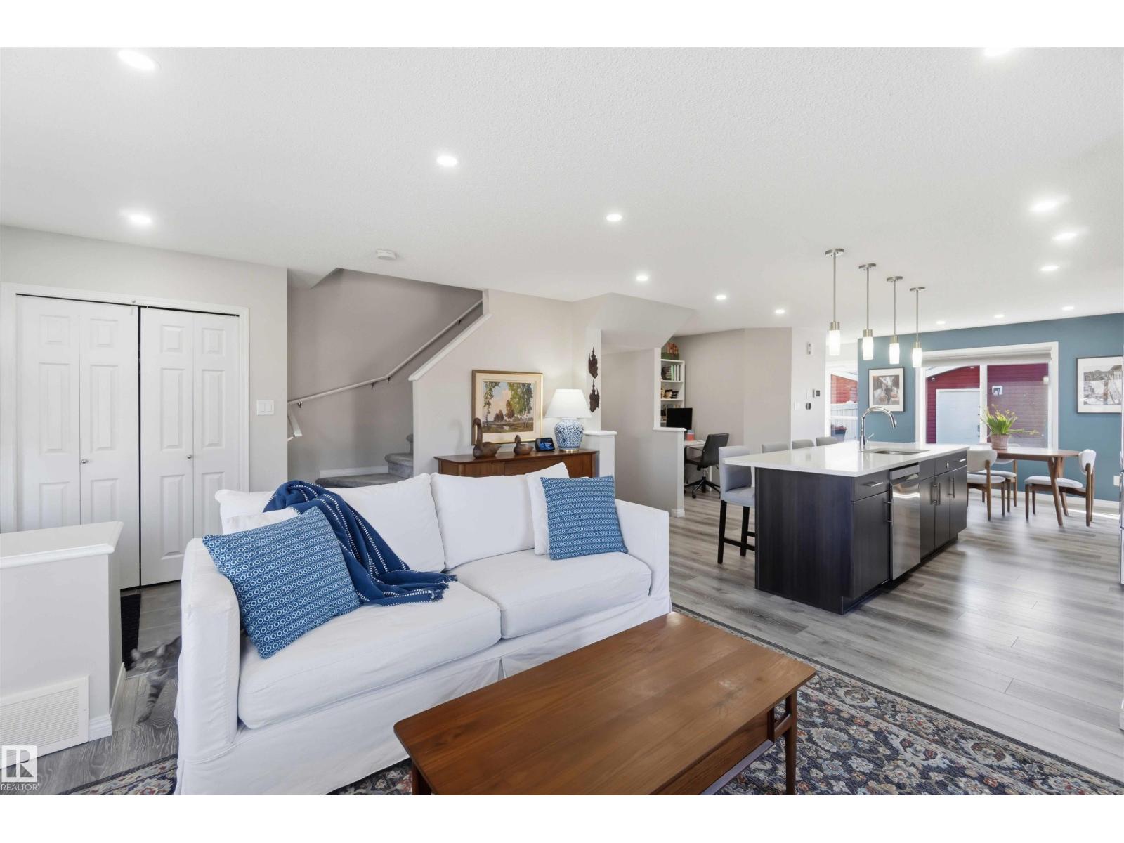 4750 Crabapple Run Ru Sw, Edmonton, Alberta  T6X 0X7 - Photo 4 - E4482416