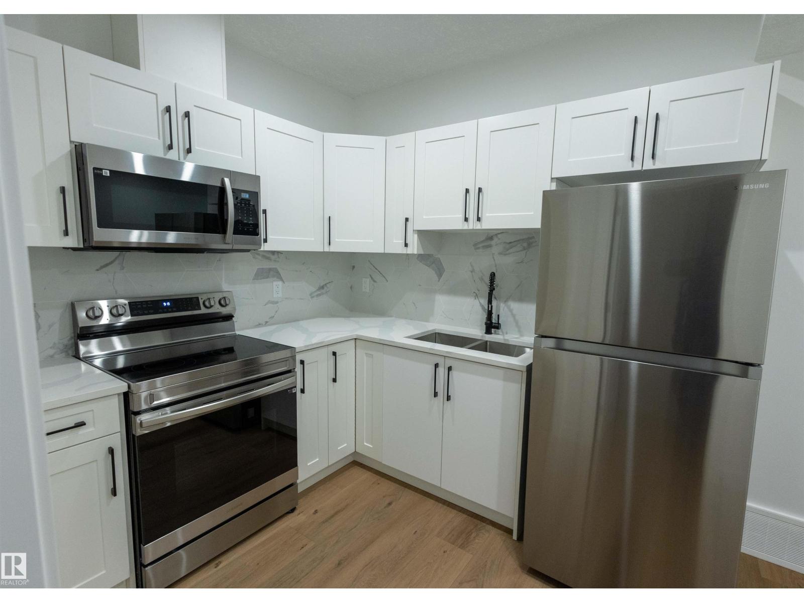 9632 #1 And 9632 #2 110 Ave Nw, Edmonton, Alberta  T5H 1H5 - Photo 14 - E4482417