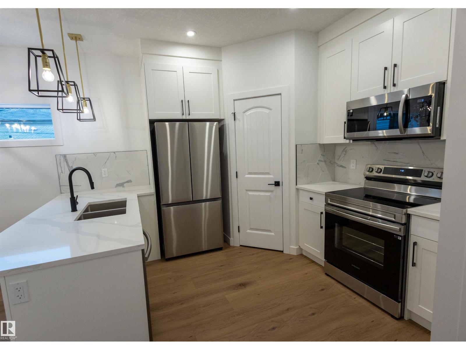 9632 #1 And 9632 #2 110 Ave Nw, Edmonton, Alberta  T5H 1H5 - Photo 25 - E4482417