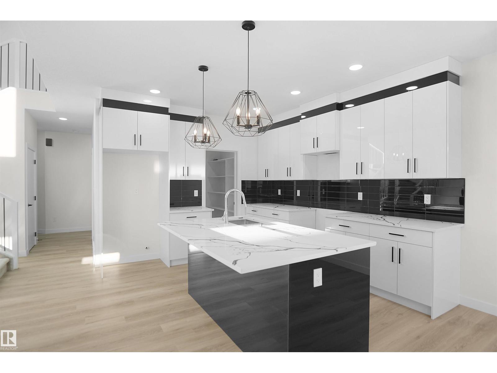 6807 169 Av Nw, Edmonton, Alberta  T5Z 0H2 - Photo 13 - E4482418