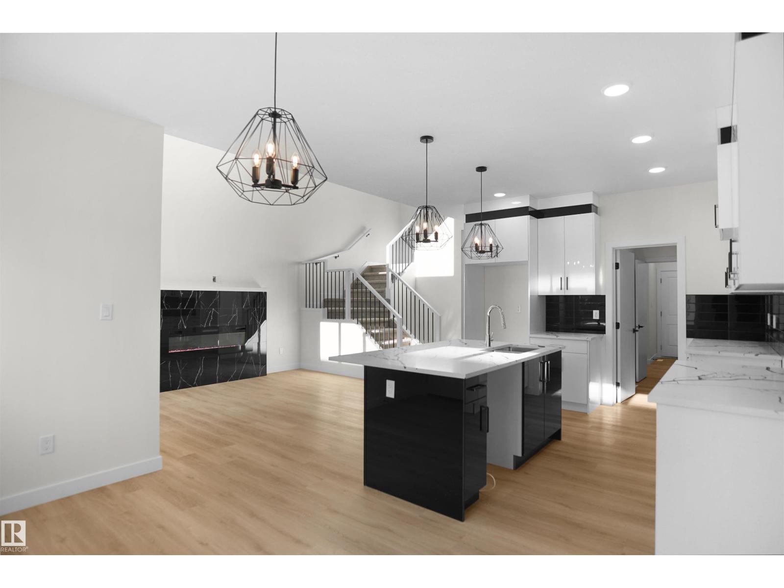 6807 169 Av Nw, Edmonton, Alberta  T5Z 0H2 - Photo 6 - E4482418