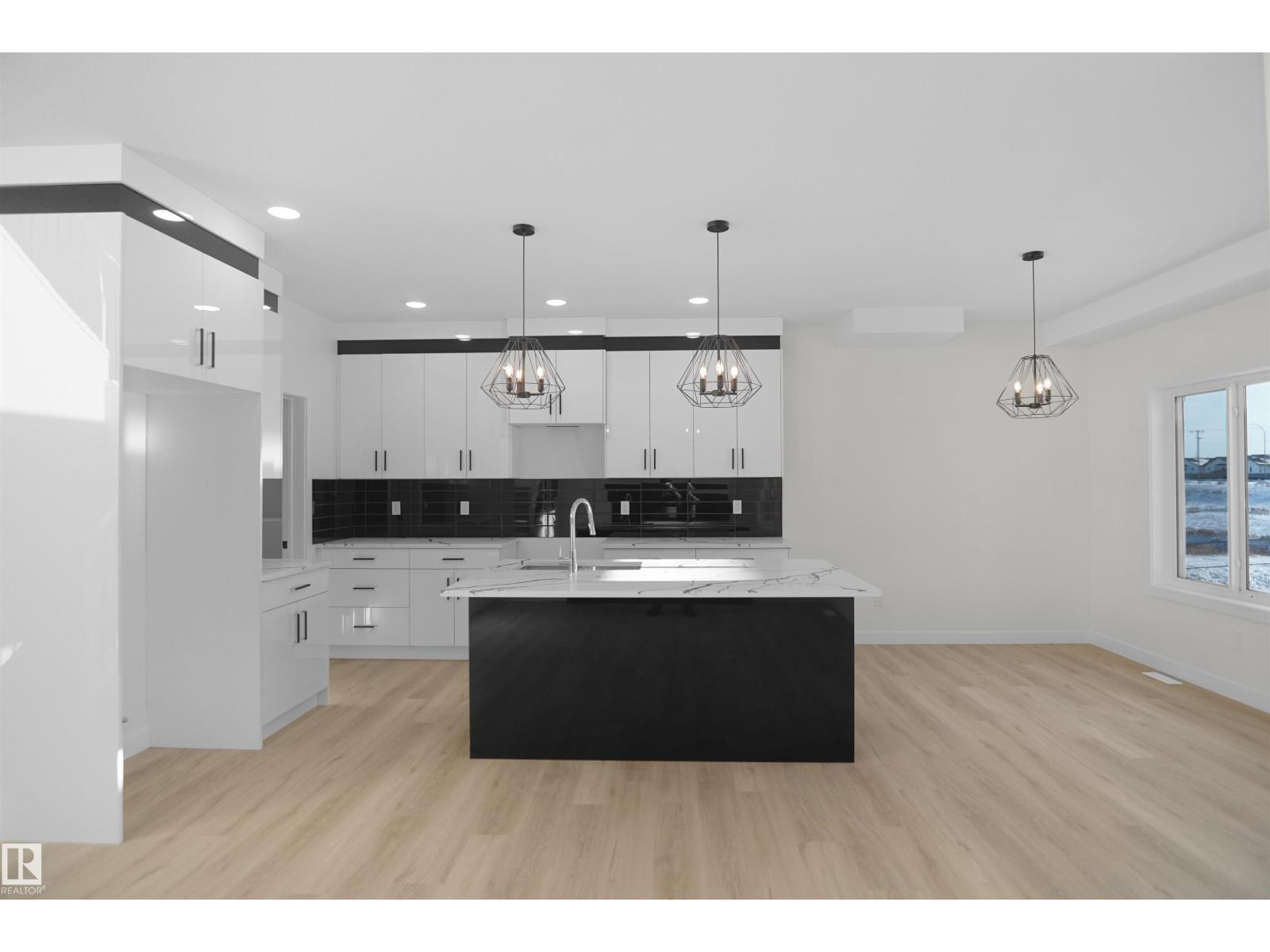 6807 169 Av Nw, Edmonton, Alberta  T5Z 0H2 - Photo 8 - E4482418