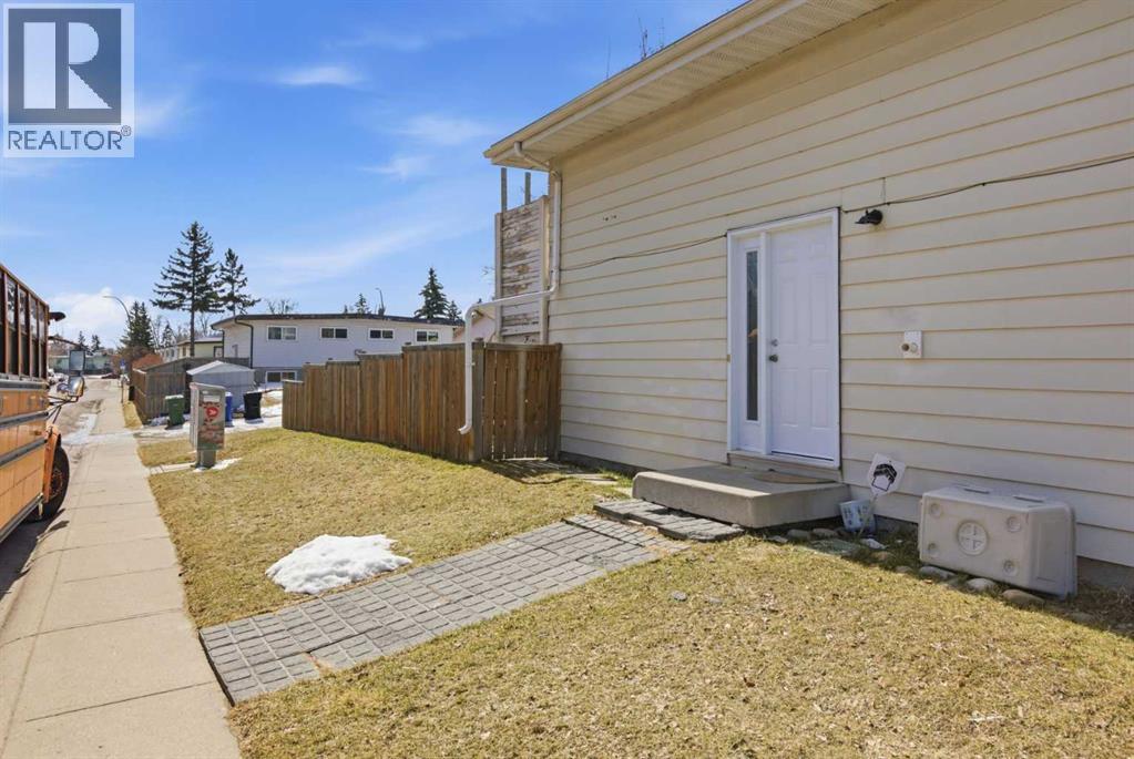 6333/6335 24th Avenue NE, Calgary, Alberta  T1Y 2C5 - Photo 37 - A2301962