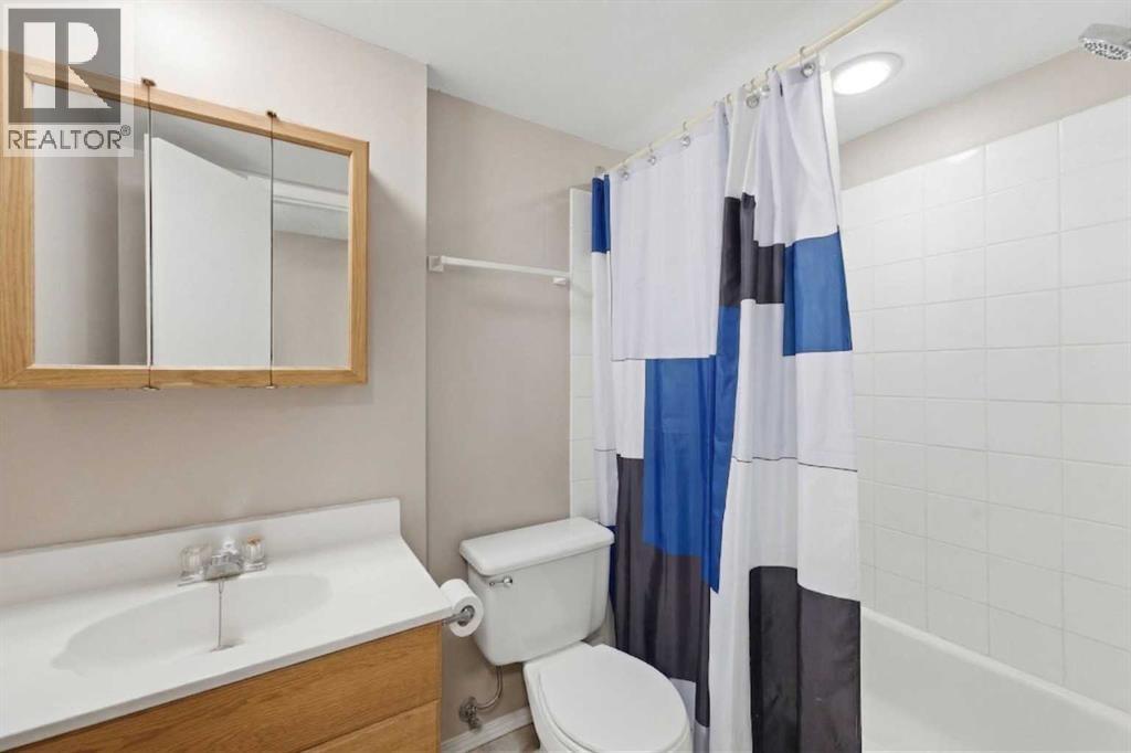 6333/6335 24th Avenue NE, Calgary, Alberta  T1Y 2C5 - Photo 15 - A2301962