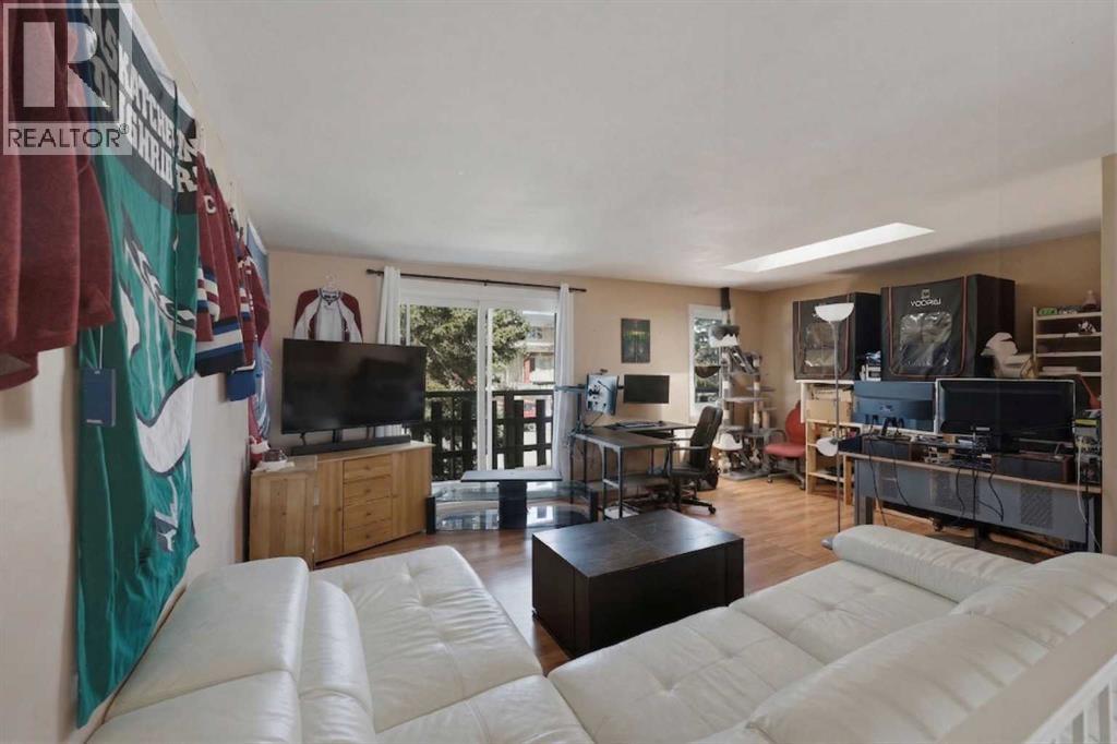 6333/6335 24th Avenue NE, Calgary, Alberta  T1Y 2C5 - Photo 5 - A2301962