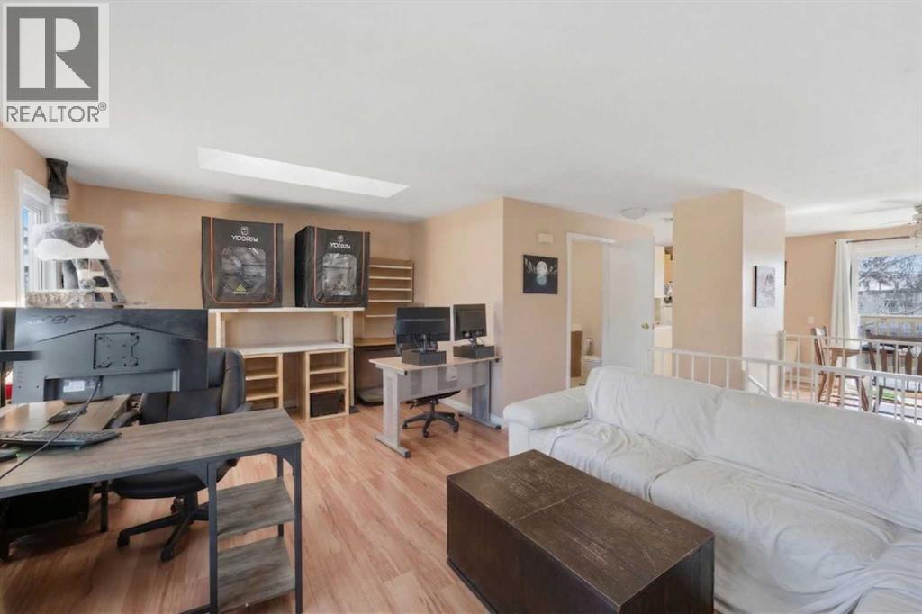 6333/6335 24th Avenue NE, Calgary, Alberta  T1Y 2C5 - Photo 7 - A2301962