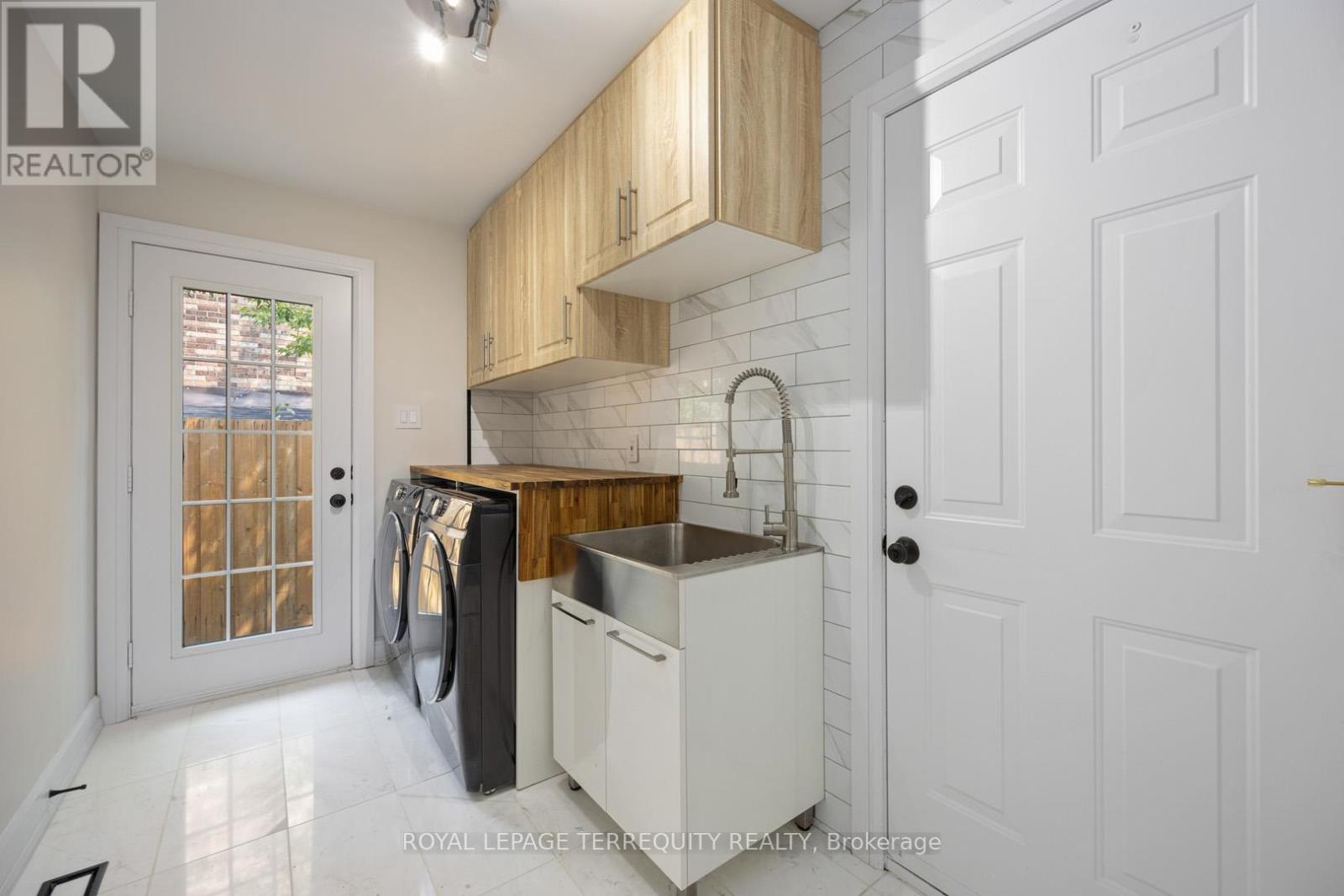 2059 Shawanaga Trail, Mississauga, Ontario L5H 3Z3 - Photo 15 - W13003290