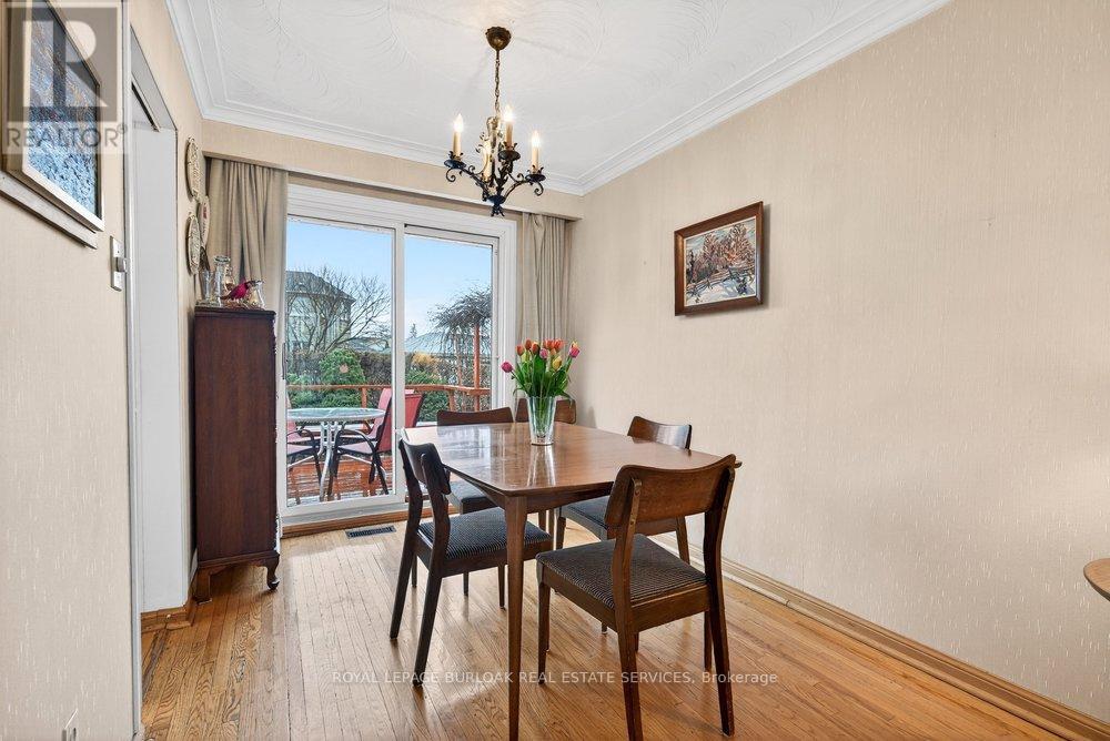 387 Walton Street, Oakville, Ontario  L6K 1R7 - Photo 12 - W13003332