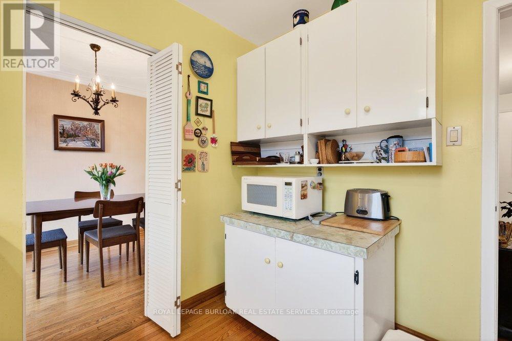 387 Walton Street, Oakville, Ontario  L6K 1R7 - Photo 17 - W13003332